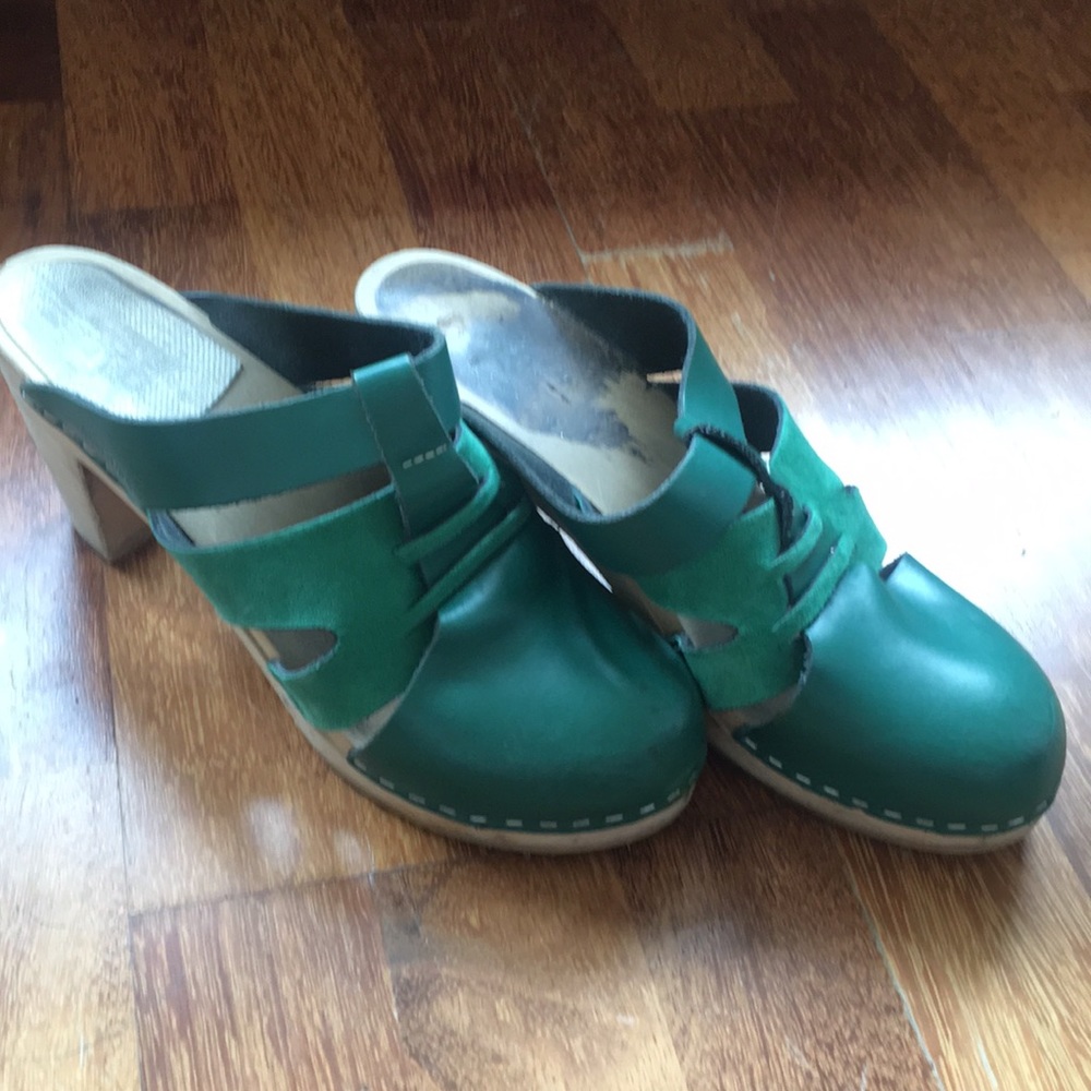 Green Leather Maguba of Sweden Clogs